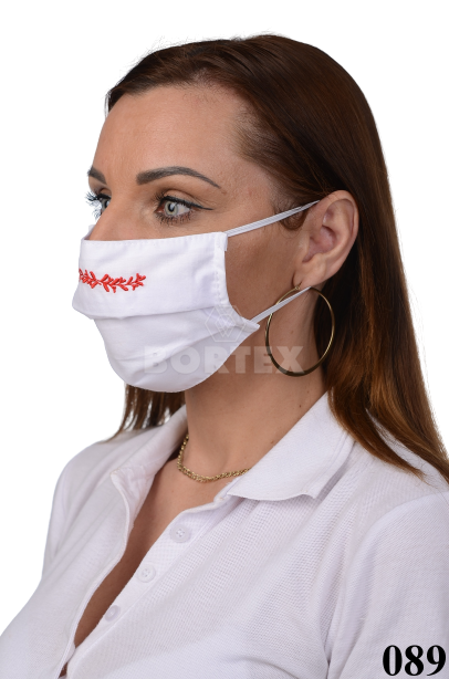 Slovenské antibakteriálne rúško s iónmi striebra B03- BORTEX, slovenský výrobok, dvojvrstvové-1.vrstva(100%bavlna), 2.vrstva (100%polyester s iónmi striebra)  s ozdobným ornamentom - výšivka (červené) 089