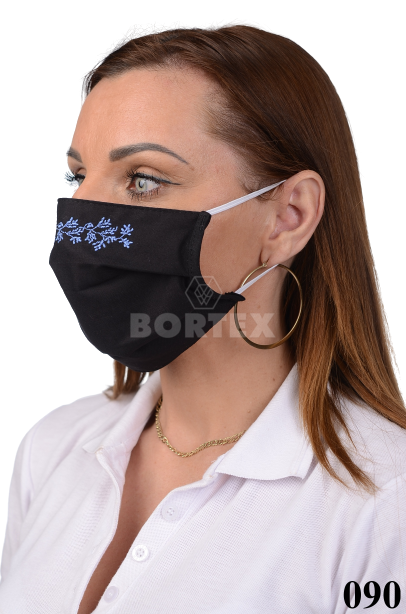 Rúško antibakteriálne na tvár-BORT,dvojvrstvové-1vrstva(100%bavlna), 1vrstva (100%polyester s iónmi striebra) s ozdobným ornamentom - výšivka (svetlo modré) 090 - VYROBENÉ NA SLOVENSKU