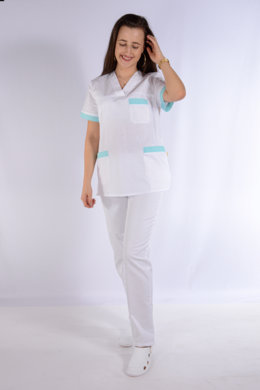 Košeľa chirurgická 02- dámska  - biela so zeleným  lemom- VYROBENÉ NA SLOVENSKU