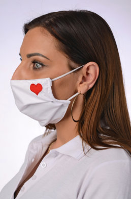 Rúško antibakteriálne na tvár-BORT,dvojvrstvové-1vrstva(100%bavlna), 1vrstva (100%polyester s iónmi striebra) so srdcom-výšivka 010 - VYROBENÉ NA SLOVENSKU