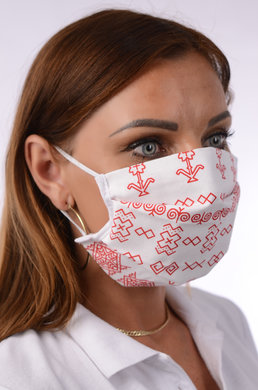 Rúško antibakteriálne-BORT ,dvojvrstvové-1vrstva(100%bavlna), 1vrstva (100%polyester s iónmi striebra) s čičmanským vzorom  (červené s bielym podkladom) 036 - VYROBENÉ NA SLOVENSKU
