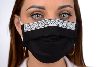 Ochranné antibakteriálne rúško so striebrom B03- BORTEX,  slovenský výrobok, dvojvrstvové-1.vrstva(100%bavlna), 2.vrstva (100%polyester s iónmi striebra) -ozdobné rúško ľudový motív (čierne) 063