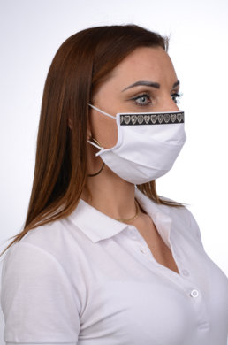 Ozdobné rúško  bavlnené na tvár B03-BORT (dvojvrstvové-100% bavlna) motív srdcia (biele) 058 - VYROBENÉ NA SLOVENSKU