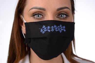 Rúško antibakteriálne na tvár-BORT,dvojvrstvové-1vrstva(100%bavlna), 1vrstva (100%polyester s iónmi striebra) s ozdobným ornamentom - výšivka (svetlo modré) 090 - VYROBENÉ NA SLOVENSKU