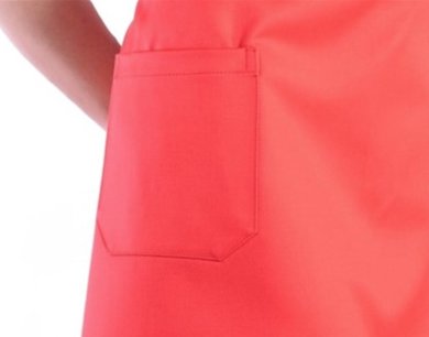 Zástera s náprsenkou farebná (v červenej farbe) - VYROBENÉ NA SLOVENSKU