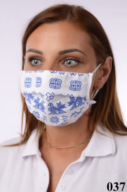 Ochranné antibakteriálne rúško so striebrom B03- BORTEX, slovenský výrobok, dvojvrstvové-1.vrstva(100%bavlna), 2.vrstva (100%polyester s iónmi striebra) čičmanský vzor s modrým na bielom podklade 037