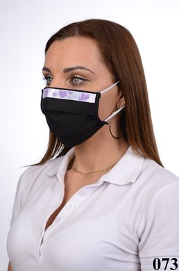 Antibakteriálne ozdobné bavlnené rúško BORT, dvojvrstvové-1vrstva(100%bavlna), 1vrstva (100%polyester s iónmi striebra) motív fialové srdiečka na striebornom podklade (čierne) 073 - VYROBENÉ NA SLOVENSKU