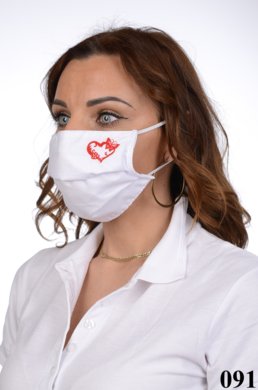 Slovenské rúško antibakteriálne s iónmi striebra B03- BORTEX,  slovenský výrobok, dvojvrstvové-1.vrstva(100%bavlna), 2.vrstva (100%polyester s iónmi striebra)  s výšivkou - srdce (červené) 091